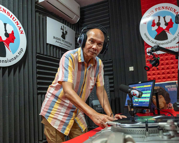 Radio pensiunan res-8886