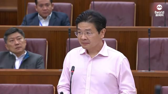 【回顾】针对疫情发表部长声明 黄循财国会激动落泪