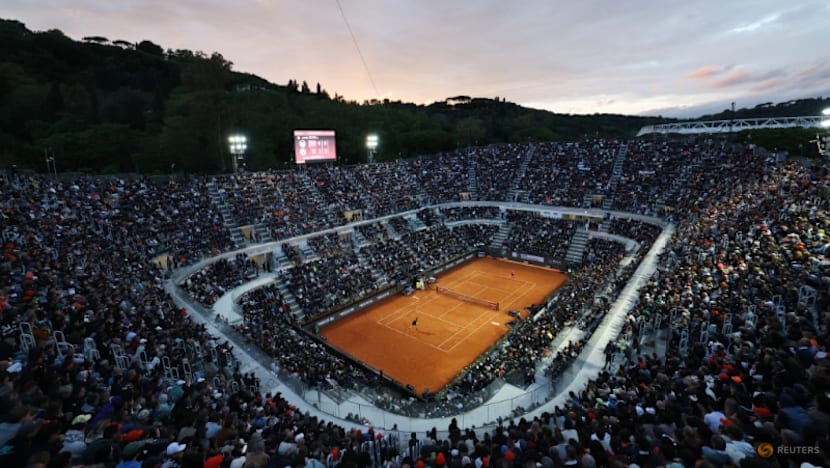 Record-breaker Sinner beats Medvedev to set up Italian Open final with Ruud