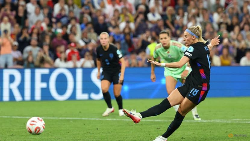 England's Kelly grateful for moments like Tuesday after rocky club season