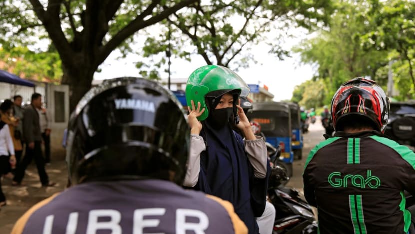 Most commuters think Grab-Uber merger should be reviewed or rejected: Survey