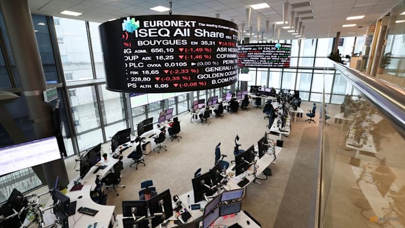 S&P 500 posts record closing high, US dollar and yields decline in wake of Fed 