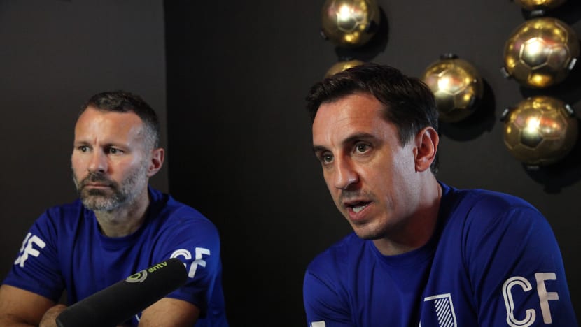 Man United need to regain killer instinct, say club legends Giggs and Neville