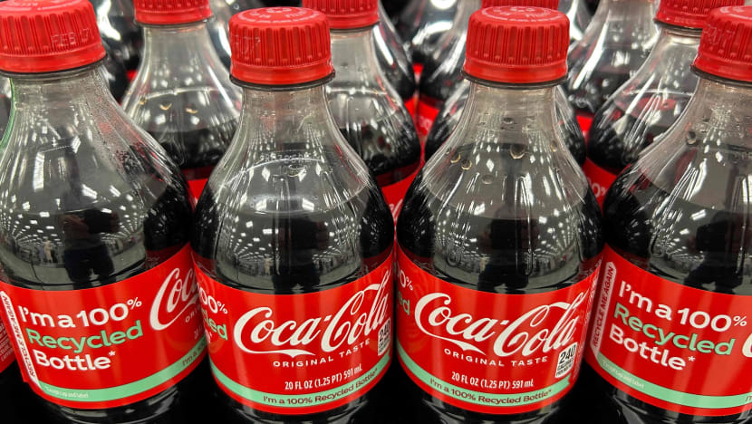 இனி Coca-Colaவில் உண்மையான கரும்புச் சர்க்கரை: டிரம்ப்