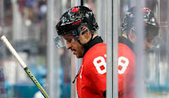 Ice hockey-Captain Crosby not in Canada's semi-final line-up after injury