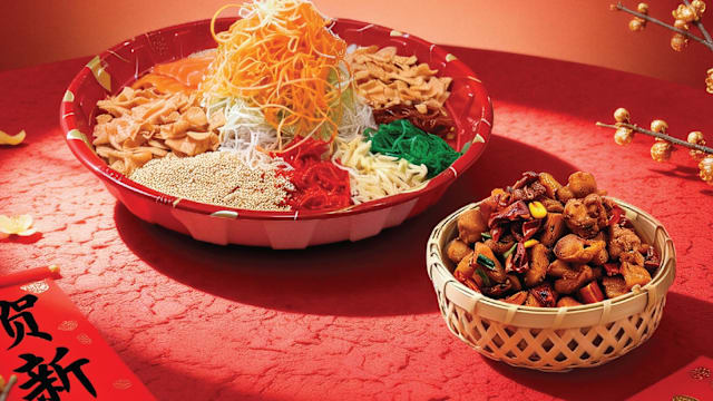 新春捞出新滋味：湘香湖南菜首创“辣子鸡鱼生”，以香辣唤醒红火马年