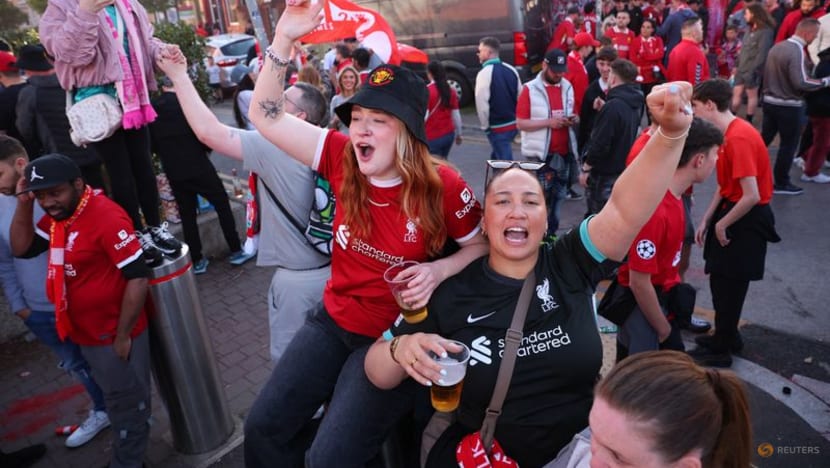 Liverpool fans can finally celebrate league title with parade Liverpool fans can finally celebrate league title with parade