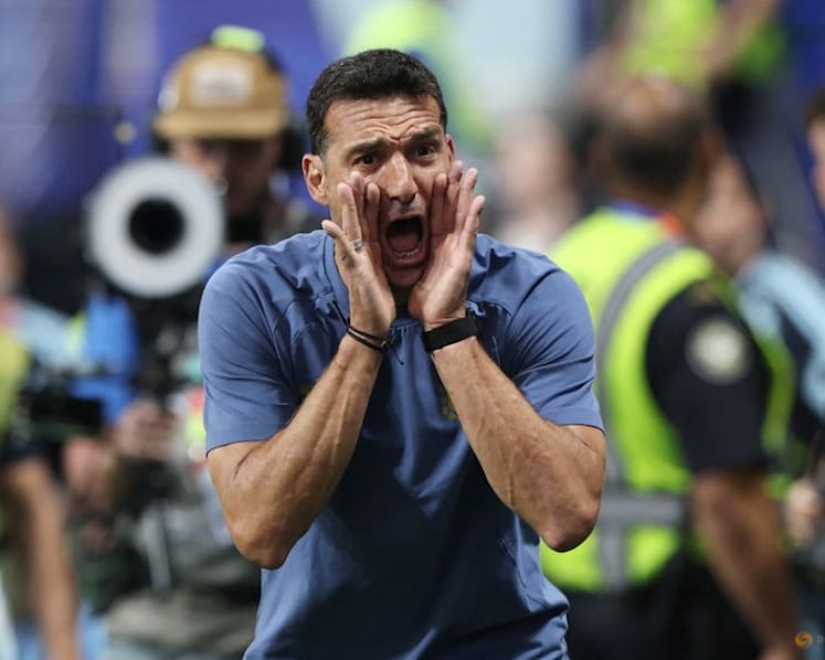Tears in Scaloni's eyes as Argentina storm back to sink Egypt