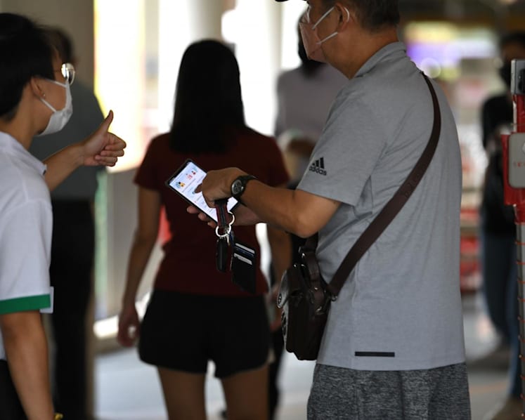 Omicron BA.2 sub-variant detected in Singapore, MOH to study further
