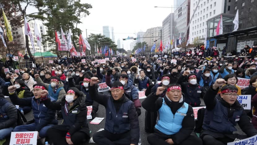 Pemandu lori mogok, import dari Korea ke SG akan ambil masa lebih lama, kos naik