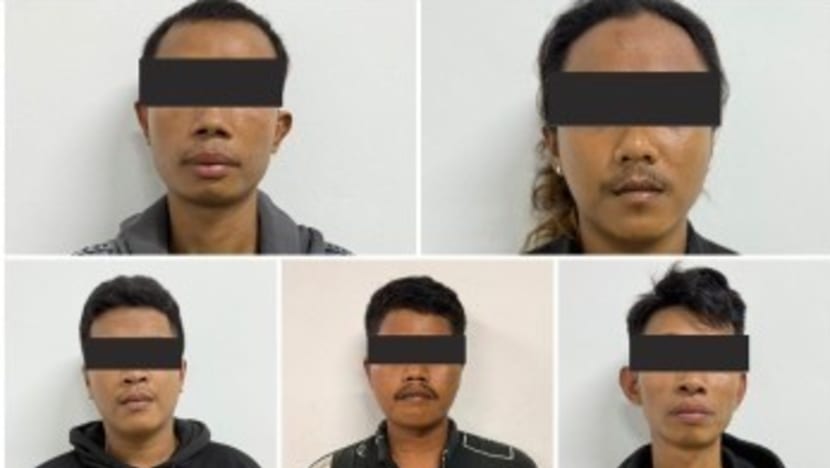 5 WNI ditahan terkait pembunuhan rekan senegara di kebun sawit di Johor, Malaysia 5 WNI ditahan terkait pembunuhan rekan senegara di kebun sawit di Johor, Malaysia