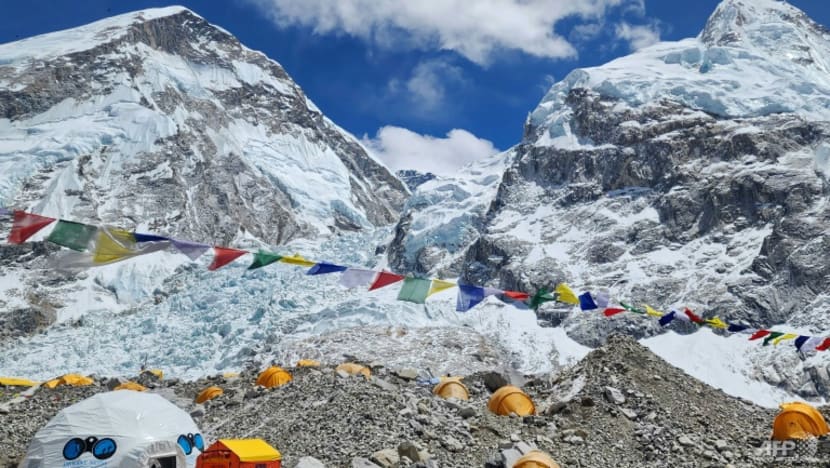 Singaporean missing on Mt Everest: Mountaineers urge climbers to gain experience, prepare for 'traffic jams' Singaporean missing on Mt Everest: Mountaineers urge climbers to gain experience, prepare for 'traffic jams'