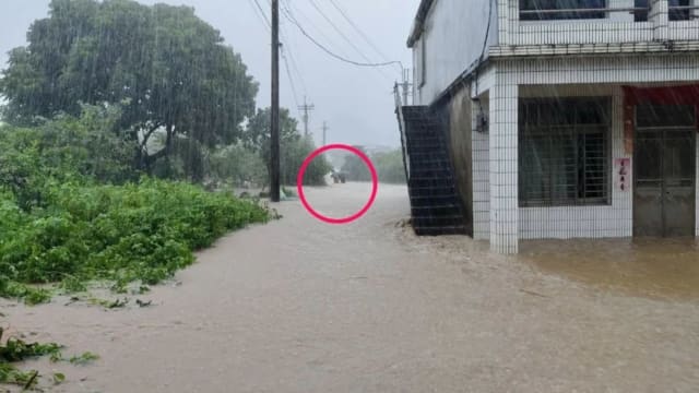 台风山陀儿暴雨突淹水 台男为救倒地妻齐溺毙