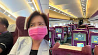 Sitting Next To Someone Smelly? Here’s How This Taiwanese Host Survived A Torturous 1-Hour Train Ride
