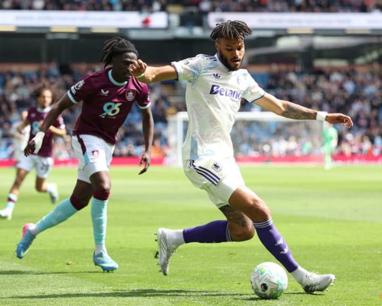 Villa stumble again in 2-2 draw with Burnley