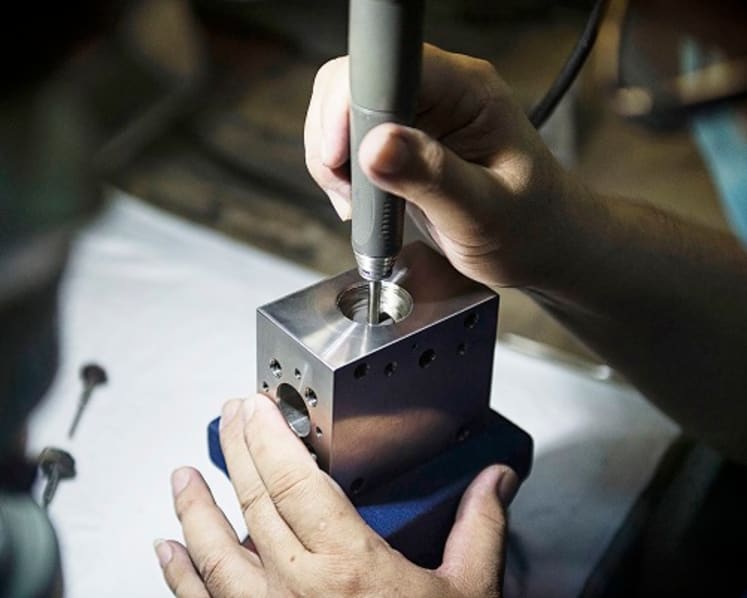 Annual factory output sees sharpest  fall since 2001