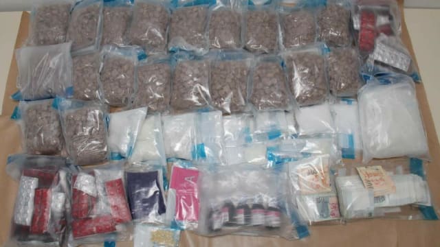 肃毒局逮捕113名涉毒男女 最年轻仅15岁