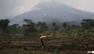 Gunung berapi Kanlaon di Filipina sembur abu setinggi 3km ke udara