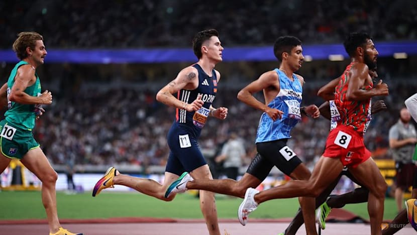 Champion Ingebrigtsen labours into 5,000m final