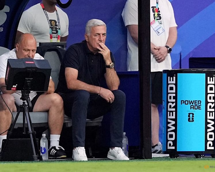 Algeria's World Cup fate in their own hands, coach says