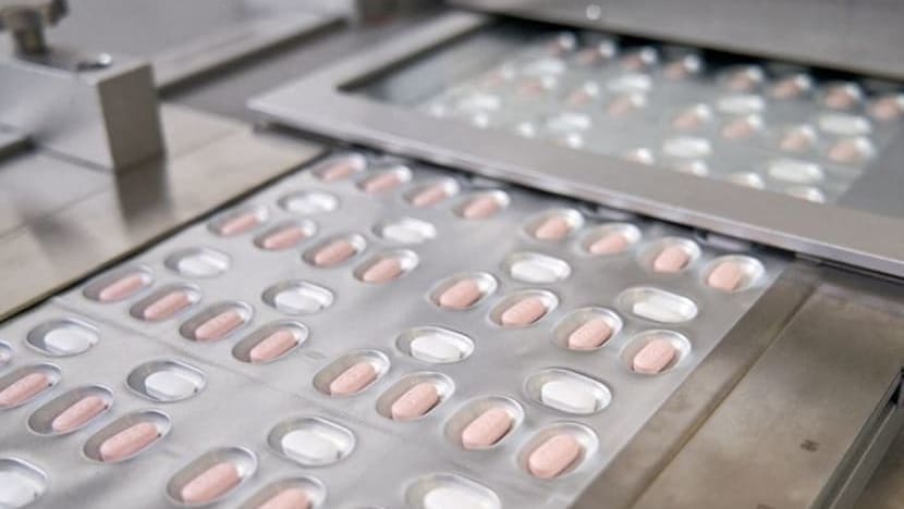 HSA greenlights Pfizer's Paxlovid; first oral tablet approved in S'pore for treating adult Covid-19 patients