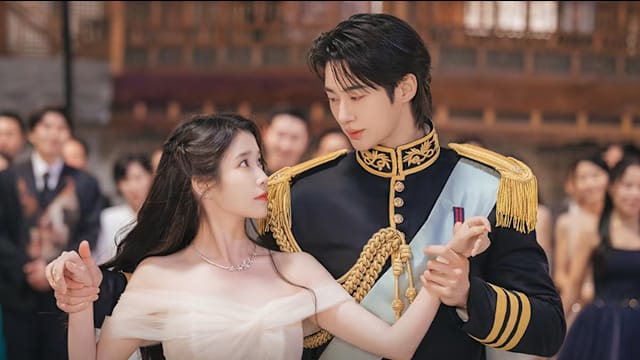 IU、边佑锡道歉也没用！“Perfect Crown”遭5万人联署要求下架