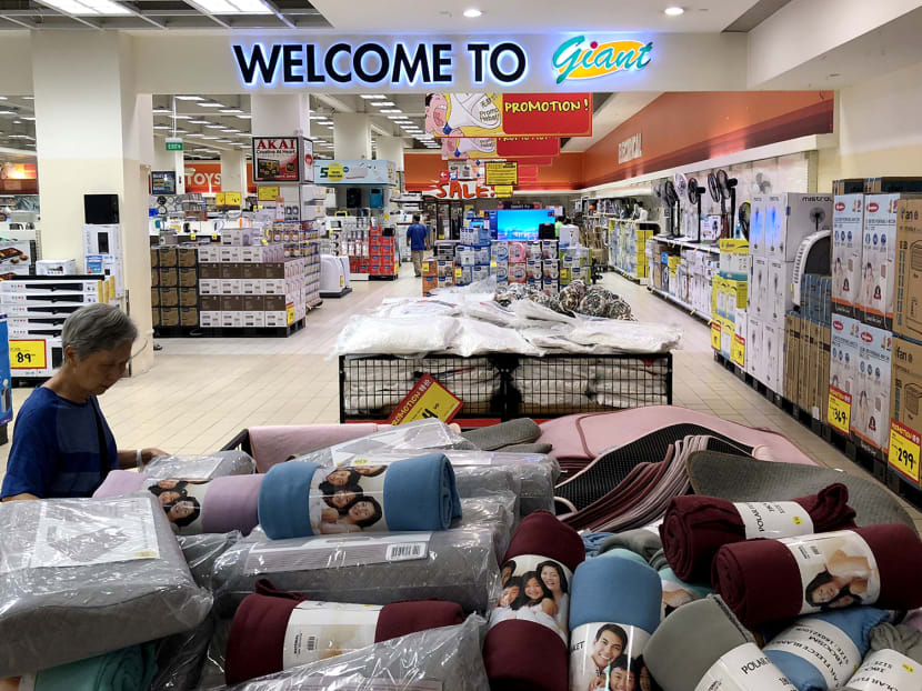 The Giant hypermarket at VivoCity.