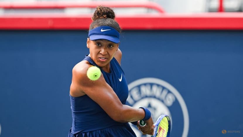 Swiatek sinks, Osaka shines at Canadian Open