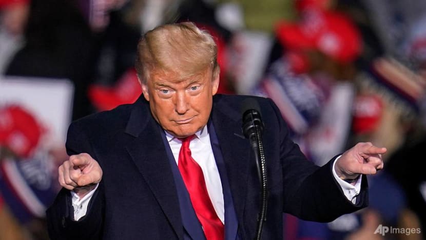 Trump tends to his electoral map, Biden eyes Obama boost 