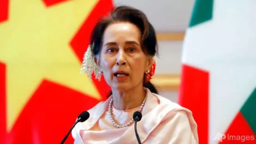 Polis Myanmar kemukakan pertuduhan terhadap Aung San Suu Kyi Polis Myanmar kemukakan pertuduhan terhadap Aung San Suu Kyi