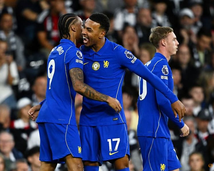 Attacking trio can be Chelsea's heart, Alonso says after debut win