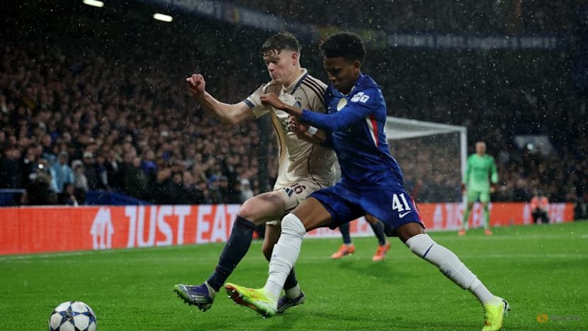 Youthful Chelsea thump hapless Ajax 5-1 in Champions League