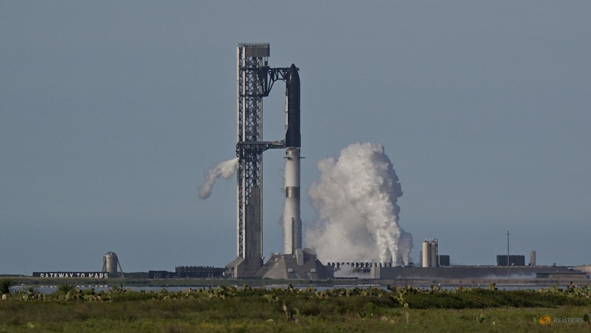 SpaceX scrubs launch of upgraded Starship from Texas, to retry Friday