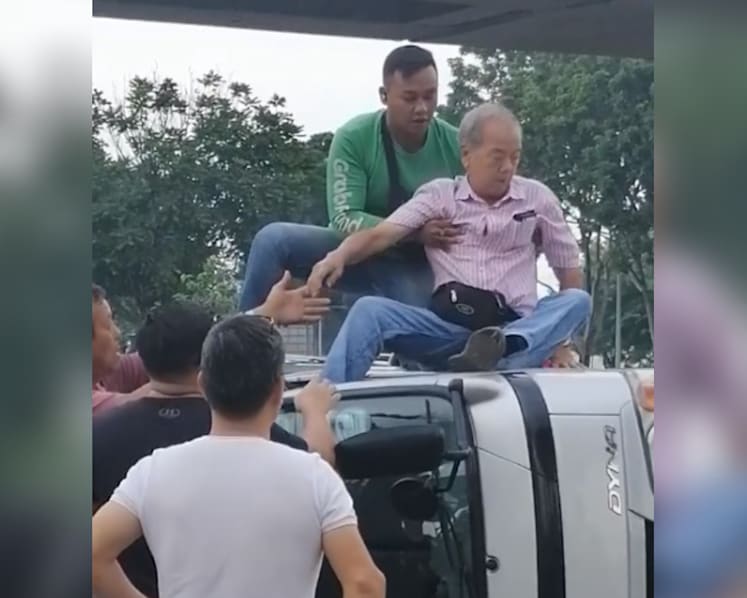 ‘Not all PMD riders are bad’: GrabFood delivery man commended for rescuing trapped driver