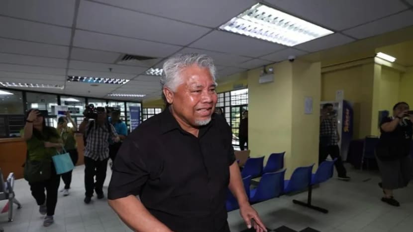 Warga emas tampar pemuda bukan Muslim dilepas tanpa dibebaskan, kes dirujuk kepada AGC Warga emas tampar pemuda bukan Muslim dilepas tanpa dibebaskan, kes dirujuk kepada AGC