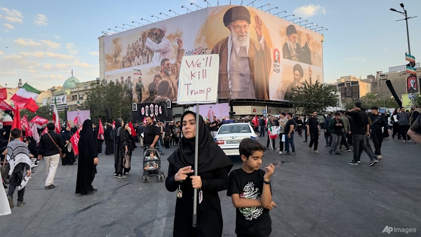 US seeks free Hormuz access from Iran as talks focus on strait