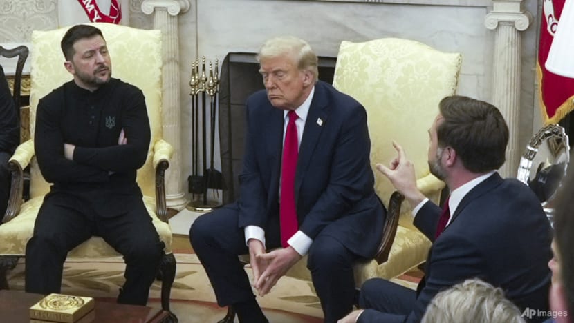 Stunned by angry Trump exchange, Ukrainians rally around Zelenskyy