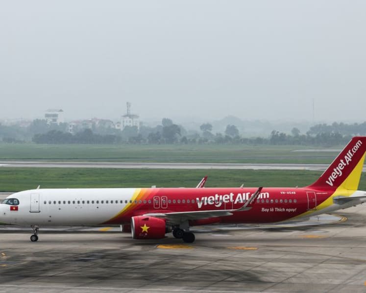 Vietnamese airline Vietjet orders 100 Airbus jets, 40 Rolls-Royce engines