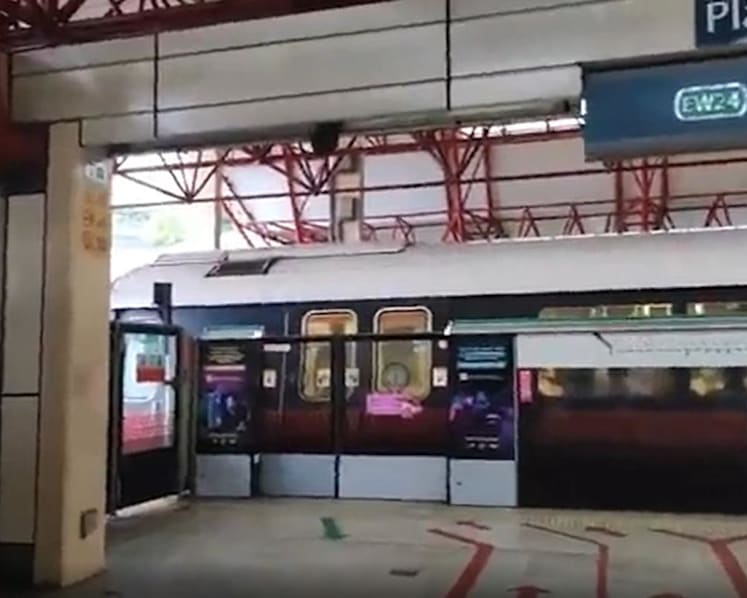 SMRT files police report after commuter blocks platform door, causing train delay