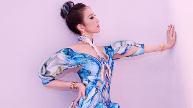 李玟香港家中轻生　86岁妈妈最先发现