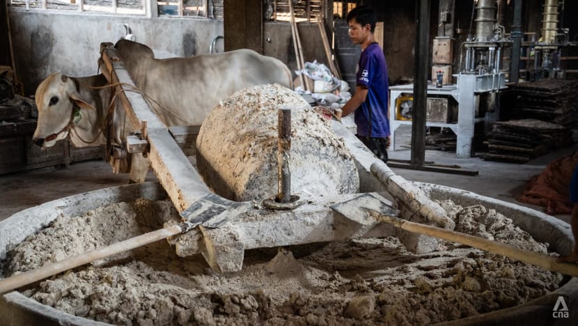 Indonesia's 'dirty noodles' are getting popular for being healthier than instant mee. But raising production isn't so easy Indonesia's 'dirty noodles' are getting popular for being healthier than instant mee. But raising production isn't so easy