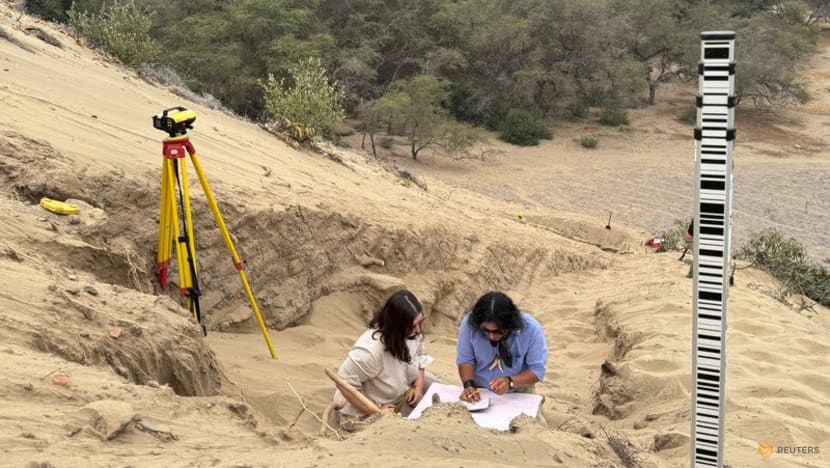 Archaeologists find ruins of 4,000 year-old temple in Peru Archaeologists find ruins of 4,000 year-old temple in Peru