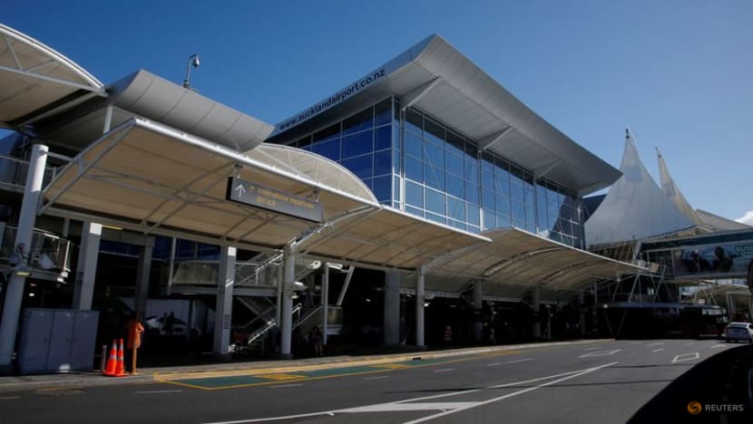 NZ's Auckland Intl Airport to raise $861.8 million, signs contract to build new terminal NZ's Auckland Intl Airport to raise $861.8 million, signs contract to build new terminal