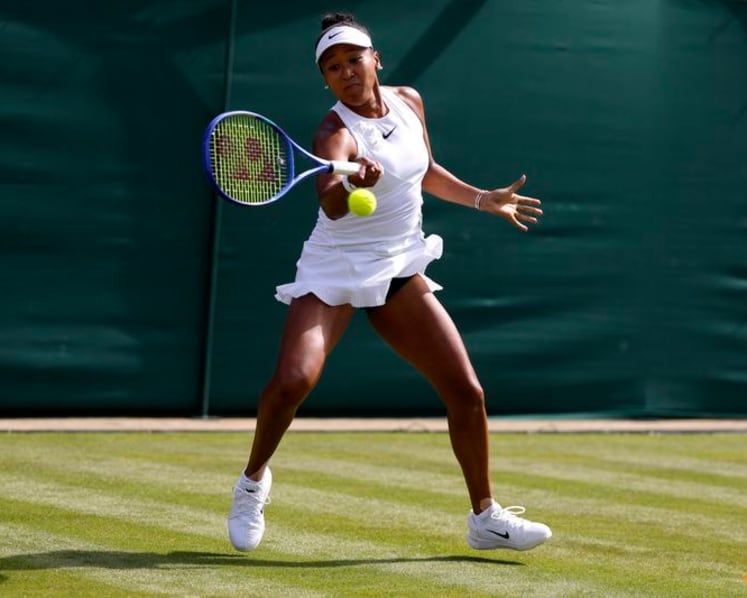 Sinner and Sabalenka answer doubters, grim day for British hopes