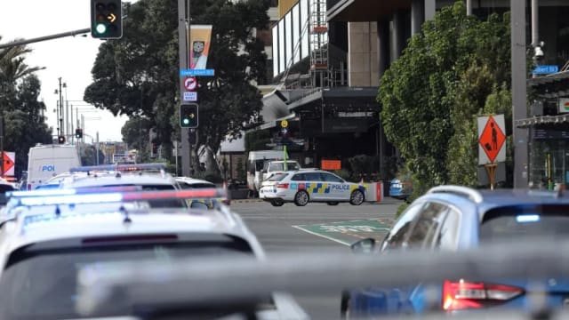 新西兰奥克兰发生枪击案 三人死亡八人受伤