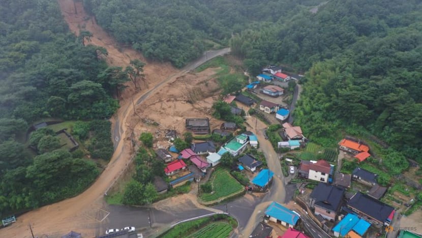 South Korea rain death toll hits 17, with 11 missing South Korea rain death toll hits 17, with 11 missing
