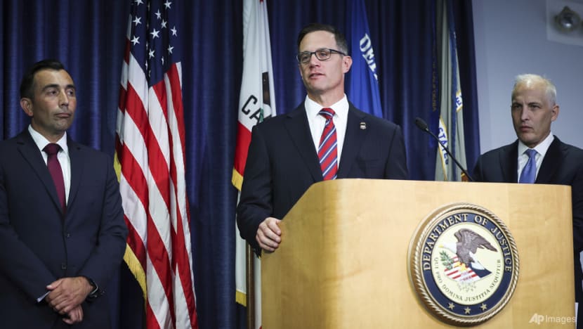 US Navy sailor's mum encouraged him to pass military details to China, prosecutor says US Navy sailor's mum encouraged him to pass military details to China, prosecutor says