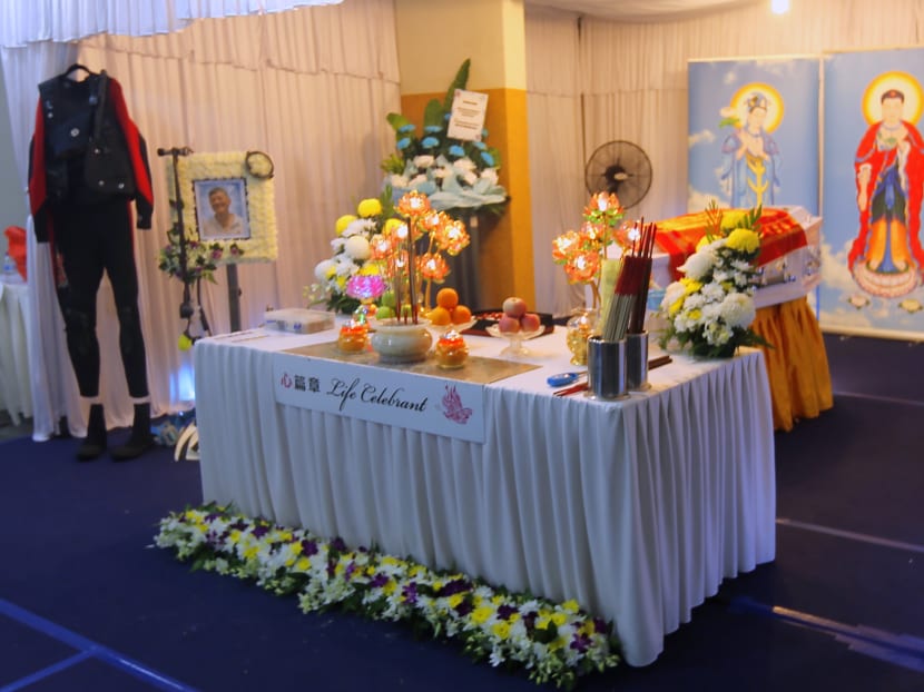 Veteran Underwater World diver killed by stingray had loved animals and diving