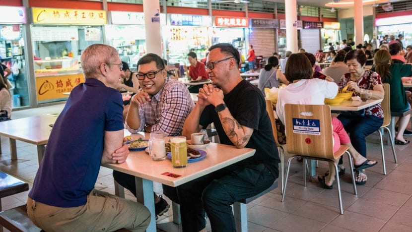 Apple CEO Tim Cook in town, gets shown historic Tiong Bahru by S’pore photographers