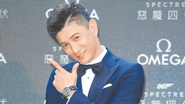 吴奇隆回母校领“杰出校友奖”，昔日校园生活曝光